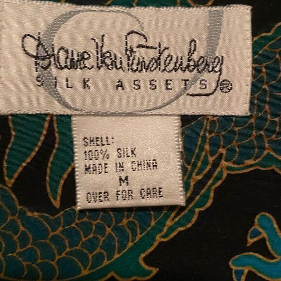 Diane Von Furstenberg 100% Silk Blouse Shirt Size Medium - Picture 11 of 12